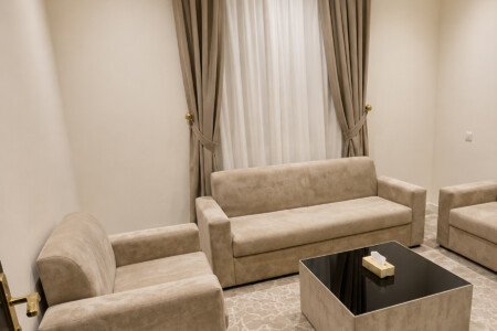 شقق العاذرية الأولى